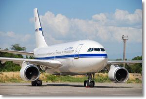 Airbus A-310 FAeB-CA-02-Douchanbe-26mai2008-DSC_0071.jpg